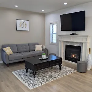 Cheer Full 4 Bed, 4 Bath Pet Friendly, Easy Access Langford