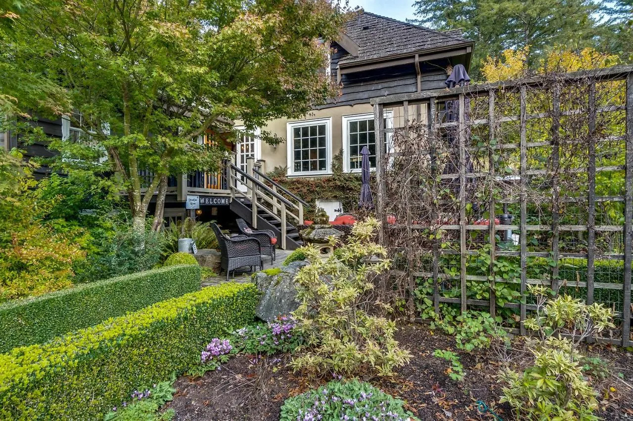 Amante Luxury Bed & Breakfast Langford Canada