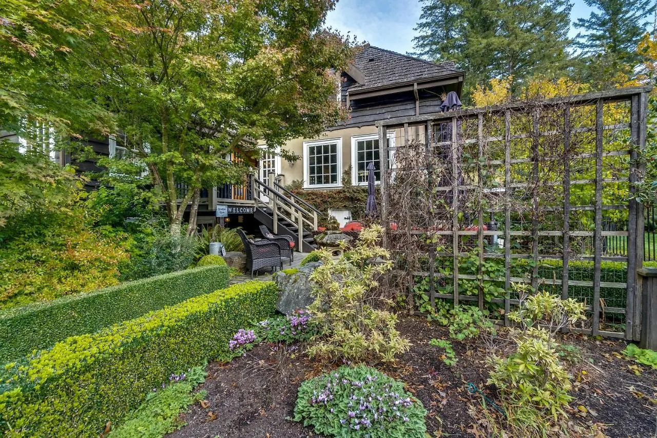 ***  Amante Luxury Bed & Breakfast Langford Canada